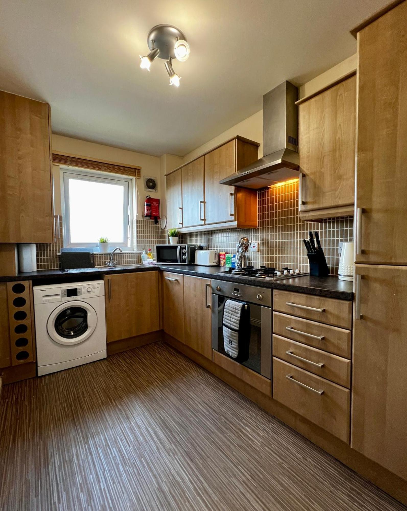 Stylish Modern Flat With Juliet Balcony & Parking Διαμέρισμα Γλασκώβη Εξωτερικό φωτογραφία