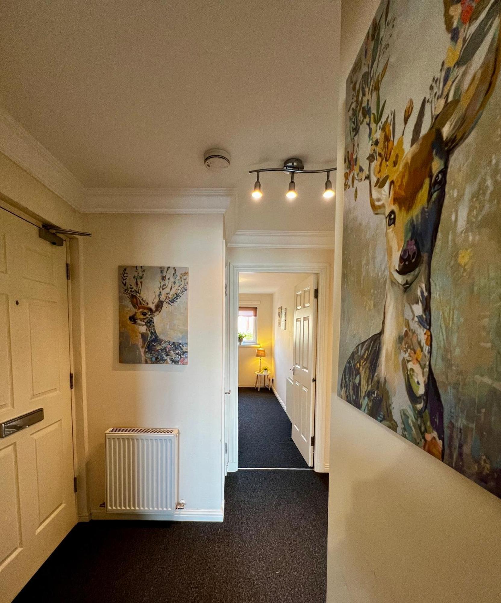 Stylish Modern Flat With Juliet Balcony & Parking Διαμέρισμα Γλασκώβη Εξωτερικό φωτογραφία